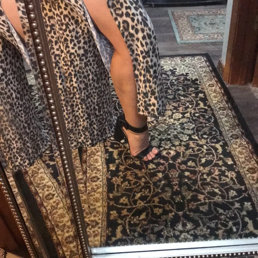 HEELS BY CATHERINE MALANDRINO CUTE - Picture 9 of 10